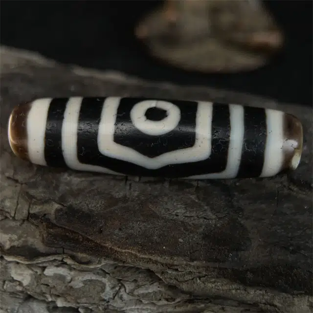 灵运宝 #转运招财西藏藏区天珠宝盖三眼黑白分明老矿风化油润包浆老料器磨损到位一物一图#好运 玛瑙 吊坠 男女同款情侣款