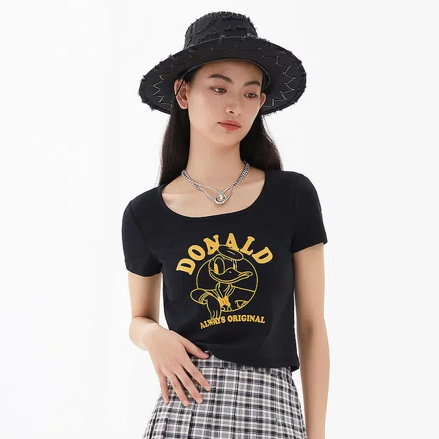 x Disney T