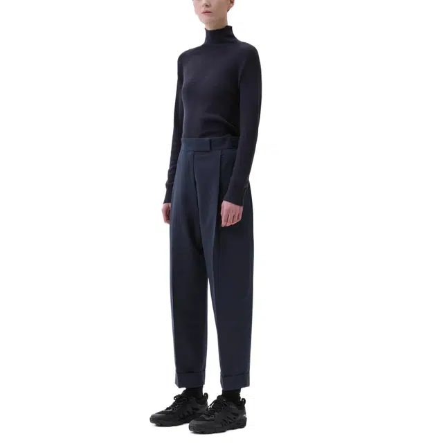 MARGARETHOWELL SINGLE PLEAT TROUSERS