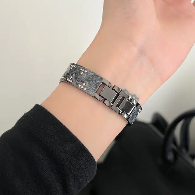 1089NFCwatch45