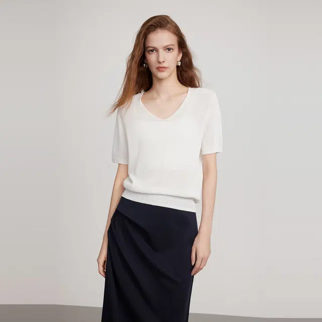 ELLE V T