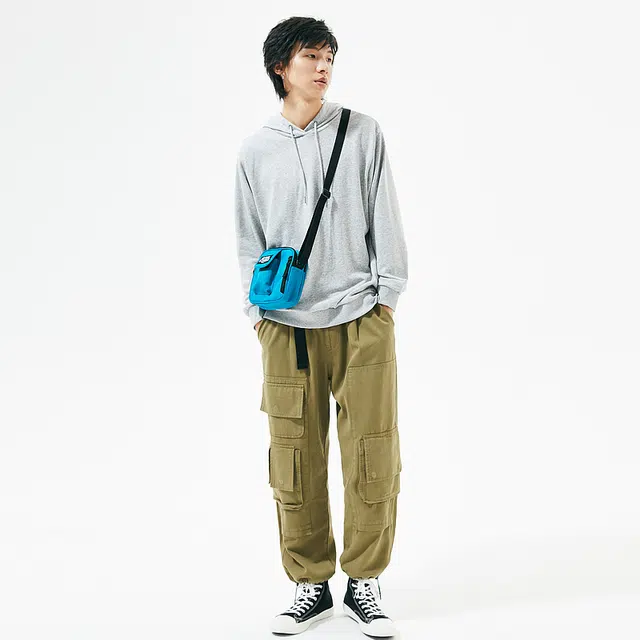 美特斯邦威 美式纯色简约宽松舒适基础百搭连帽卫衣 男女同款