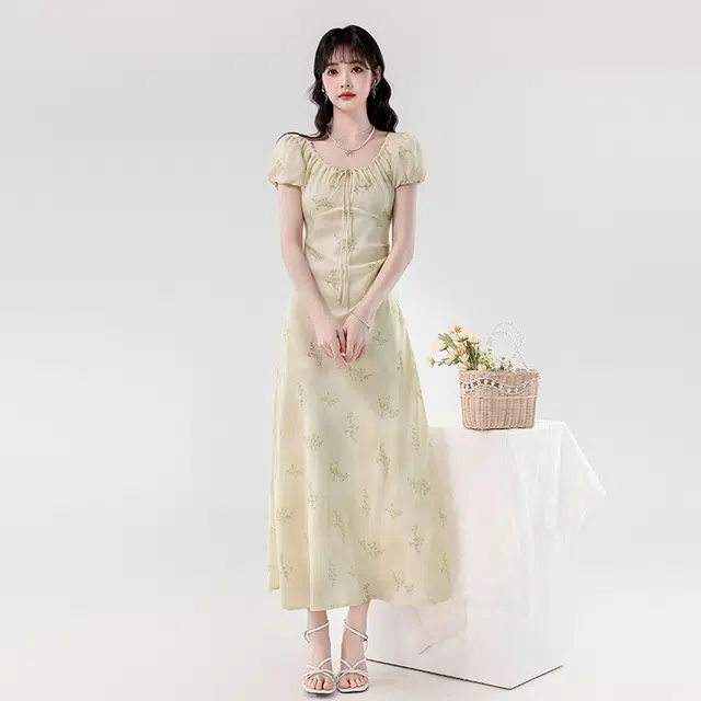 水中花 高级感碎花收腰显瘦气质长裙短袖连衣裙 女款