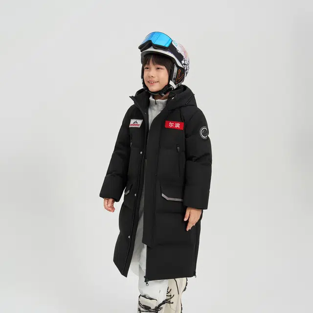 波司登 舒适厚款长款保暖防风长袖羽绒服 中小童