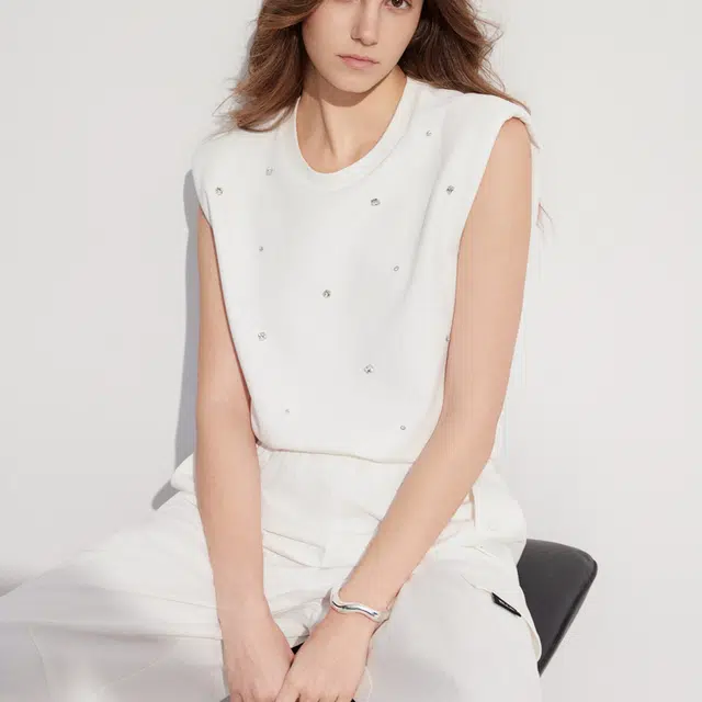 ELLE T