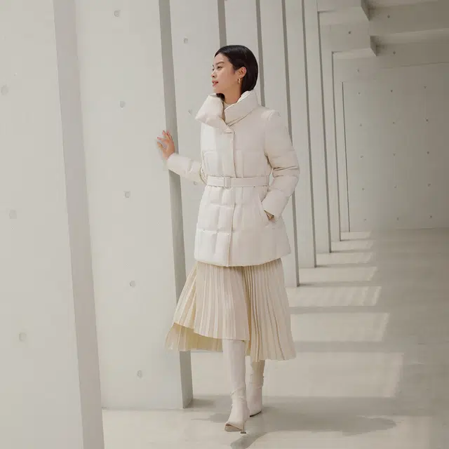 波司登 翻领加厚鹅绒中长款纯色羽绒服 女款