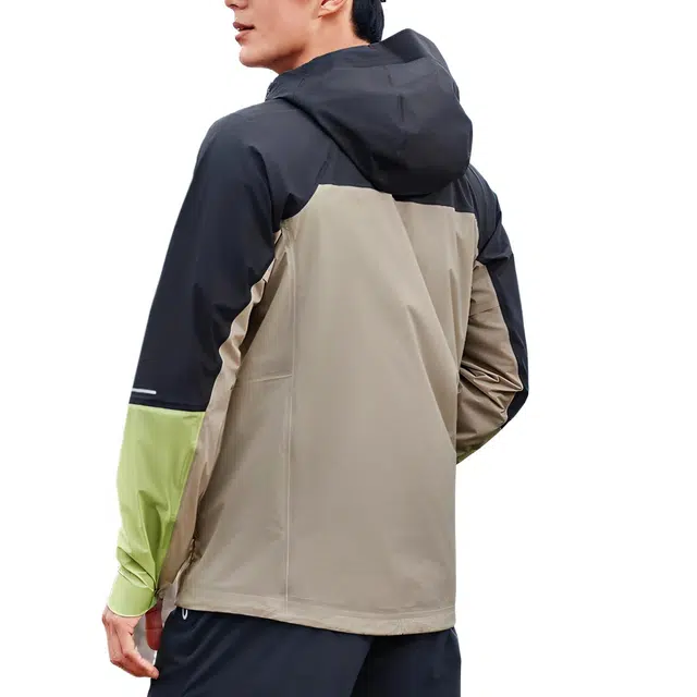 Under Armour SS25