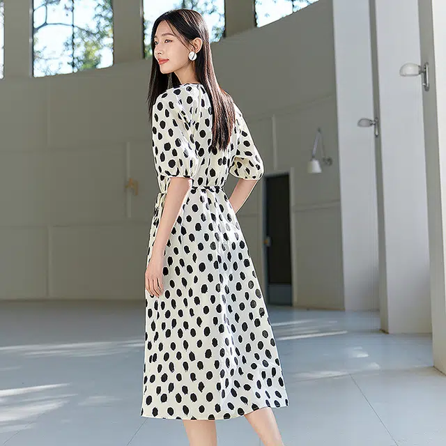 玖姿安娜蔻 时尚简约舒适百搭圆点短袖连衣裙 女款 花本白
