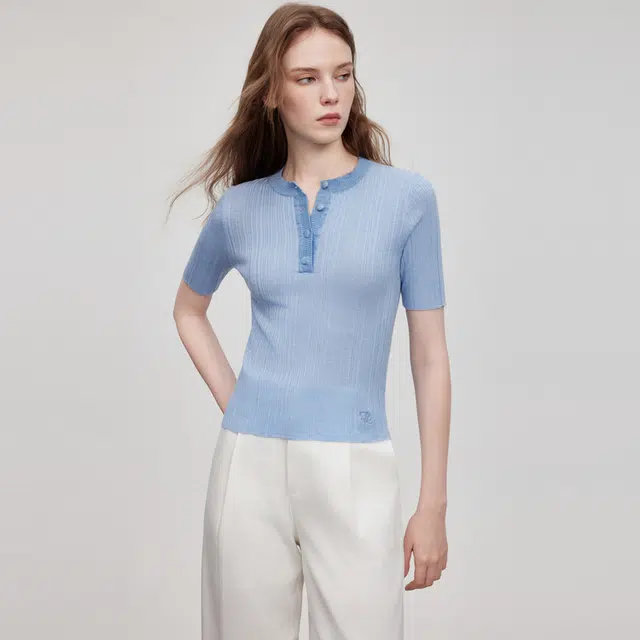 ELLE T
