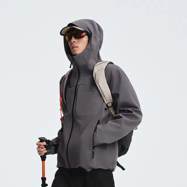 波司登  保暖防寒防泼水透气轻薄 冲锋衣 男款