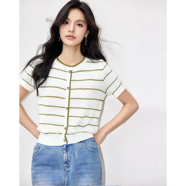 爱依莲 圆领舒适百搭短袖上衣针织衫 女款