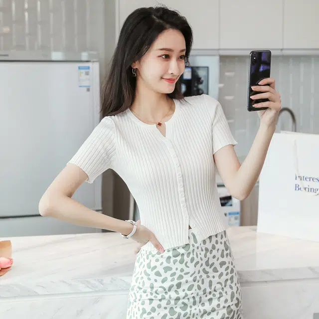 纤丝鸟 韩系开衫时尚小个子修身显瘦纯色百搭纽扣针织衫 女款