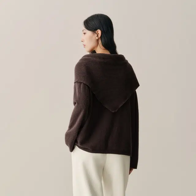 太平鸟 简约优雅宽松慵懒披肩圆领套头衫柔软针针织衫 女款