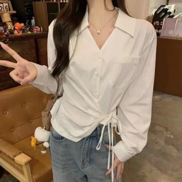 v