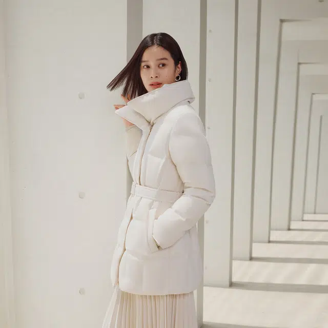 波司登 翻领加厚鹅绒中长款纯色羽绒服 女款