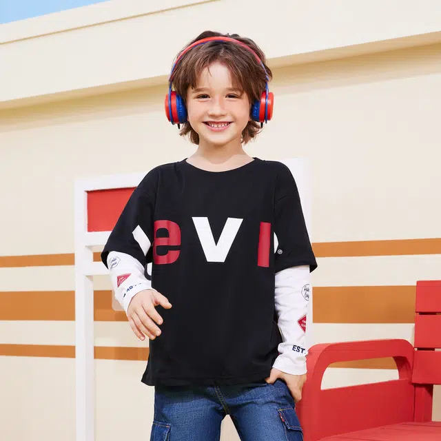 levis T