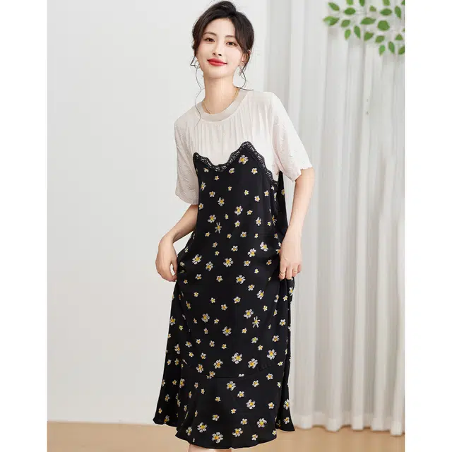 爱依莲 夏 设计感小雏菊印花假两件蕾丝花边拼接裙子短袖连衣裙 女款 白/黑