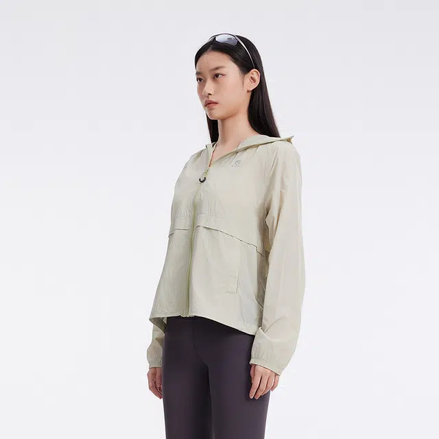 美特斯邦威 短款简约休闲 防紫外线凉感防晒服 女款