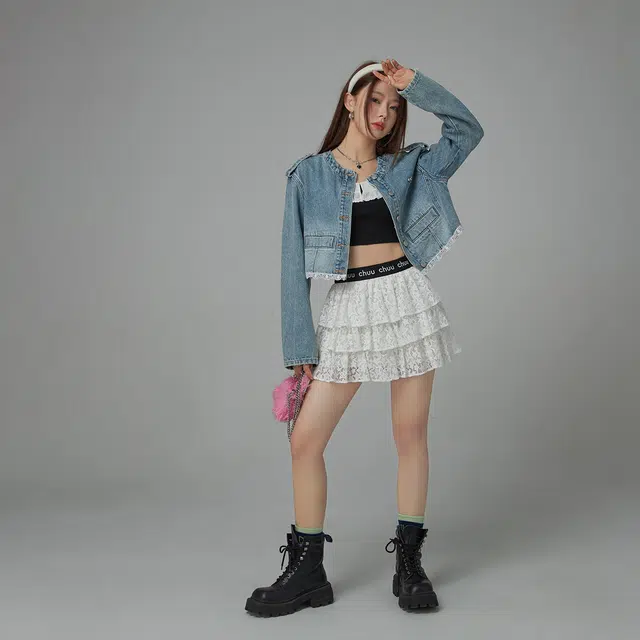 CHUU T