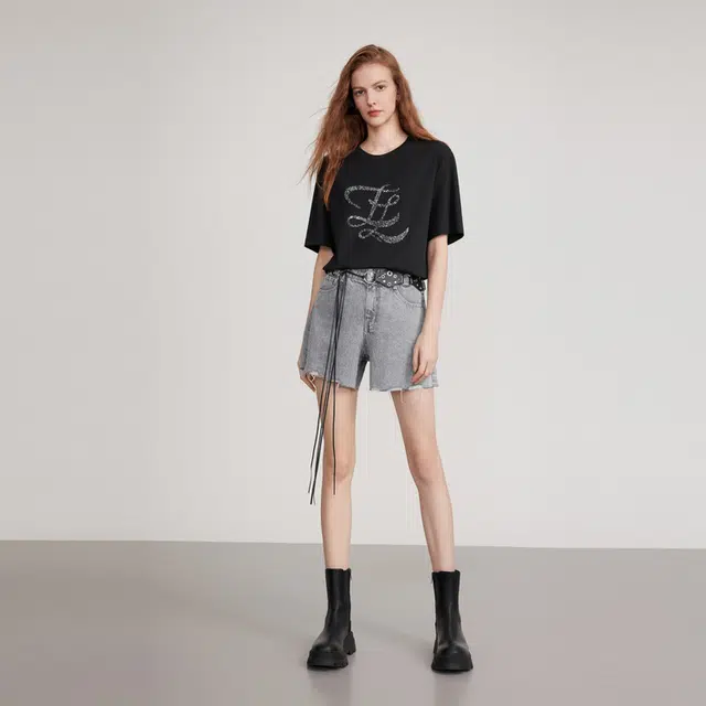 ELLE T