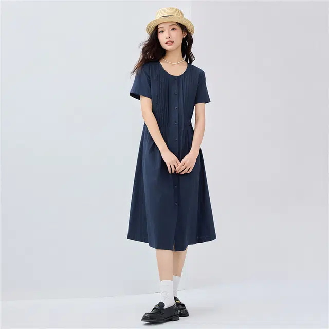 佐丹奴 莱赛尔文艺风压褶收腰圆领短袖连衣裙 女款