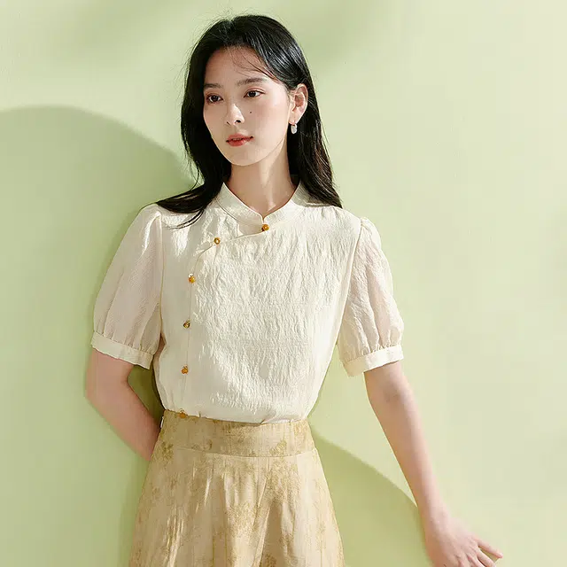 茵曼 立领纯色宽松短袖衬衫 女款 梨花杏