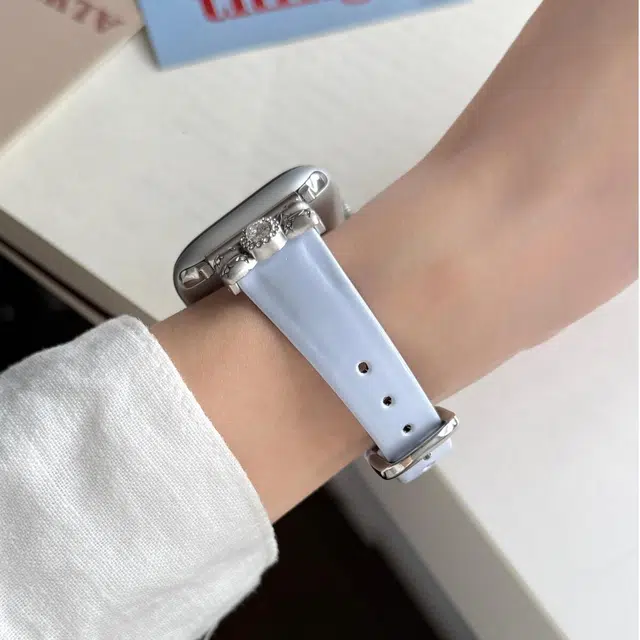 老佳 苹果适用 手表表带 牛皮材质 蝴蝶结镶钻接头牛皮表带男女通用