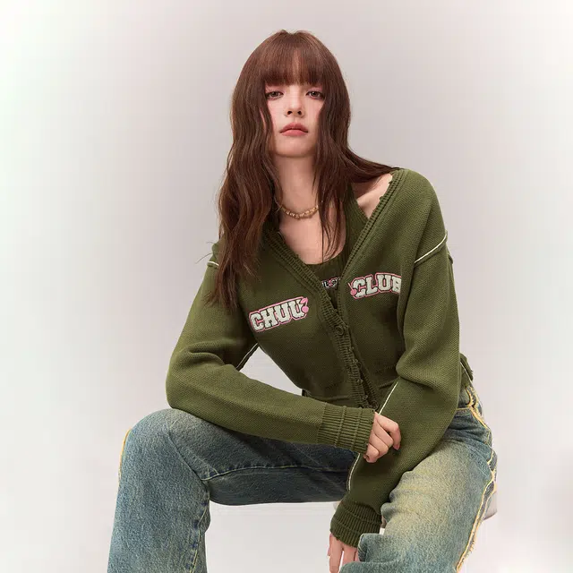 CHUU V