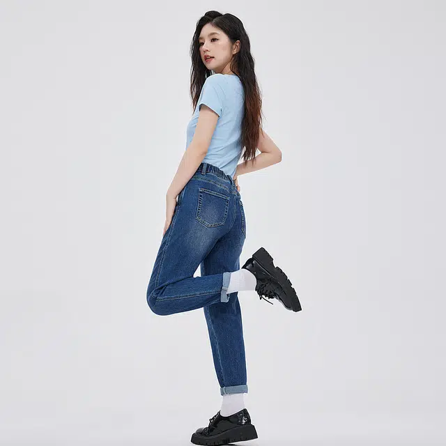 美特斯邦威 高腰水洗撞色线萝卜裤牛仔裤 女款