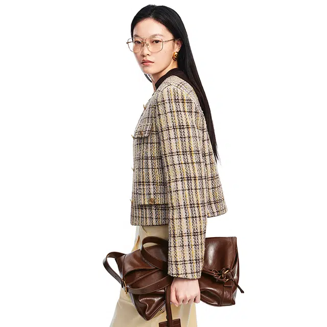 太平鸟 羊毛粗花呢袖口拼接小香风截短外套 女款 米褐色