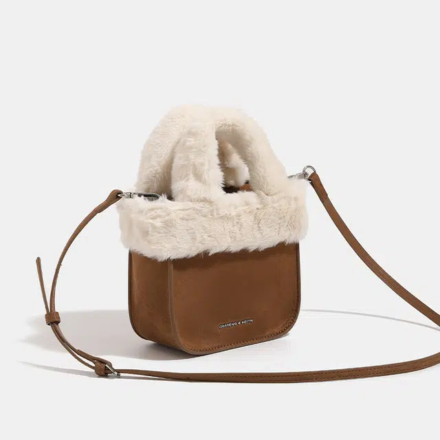 MINLUBAOLUO Chestnut Suede Shoulder Bag