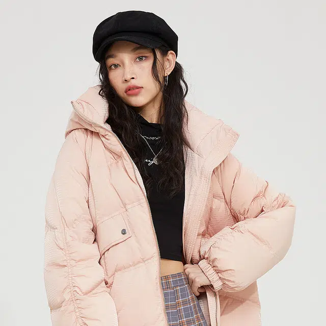 美特斯邦威 连帽纯色休闲长袖羽绒服 女款