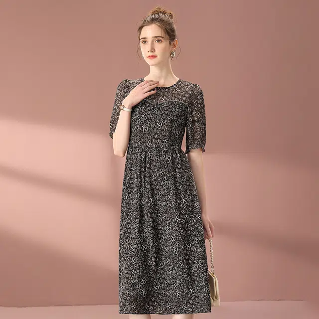 粉红玛琍 气质舒适时尚短袖连衣裙 女款 黑白花