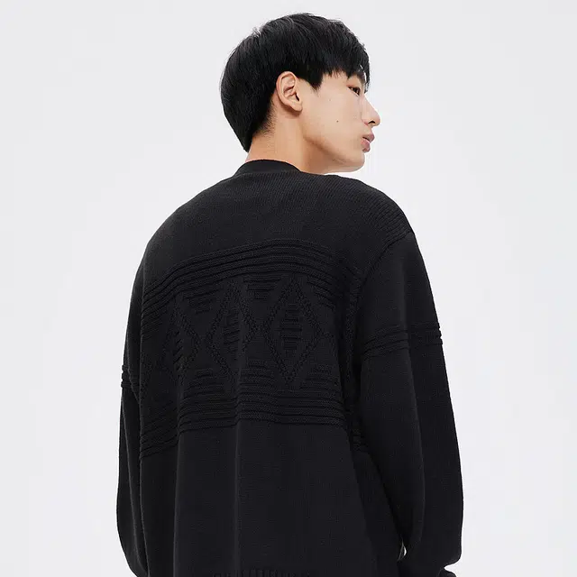 FW23 V