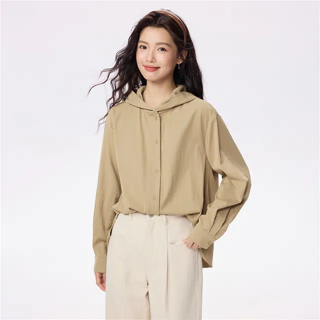 佐丹奴 挺括量感衬衣前短后长宽松连帽长袖衬衫 女款