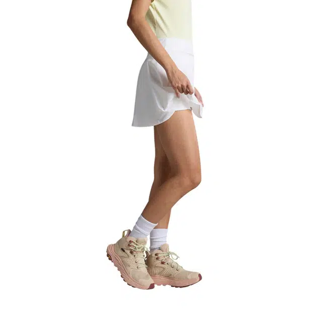 HOKA ONE ONE