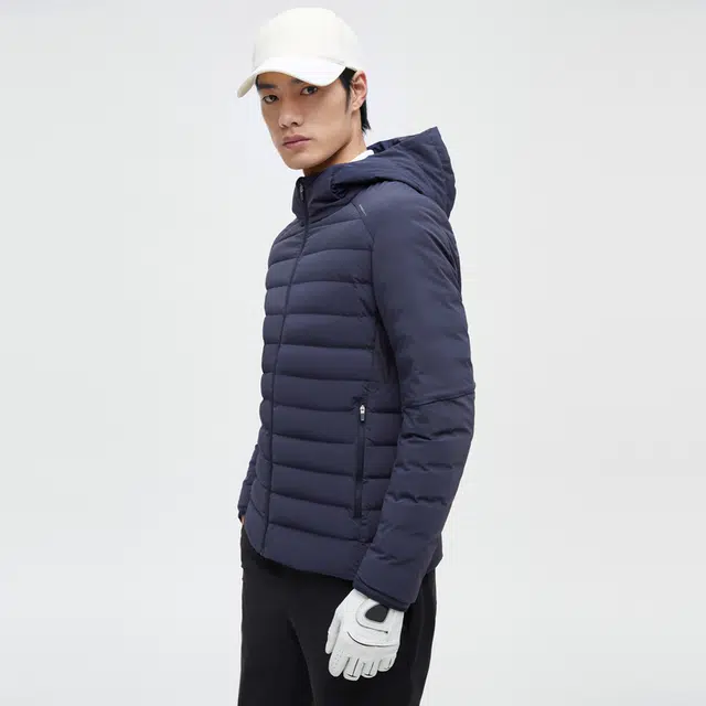 波司登 新款时尚都市休闲户外羽绒服 男款