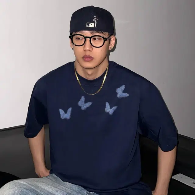 HIPHOPPUNKS T