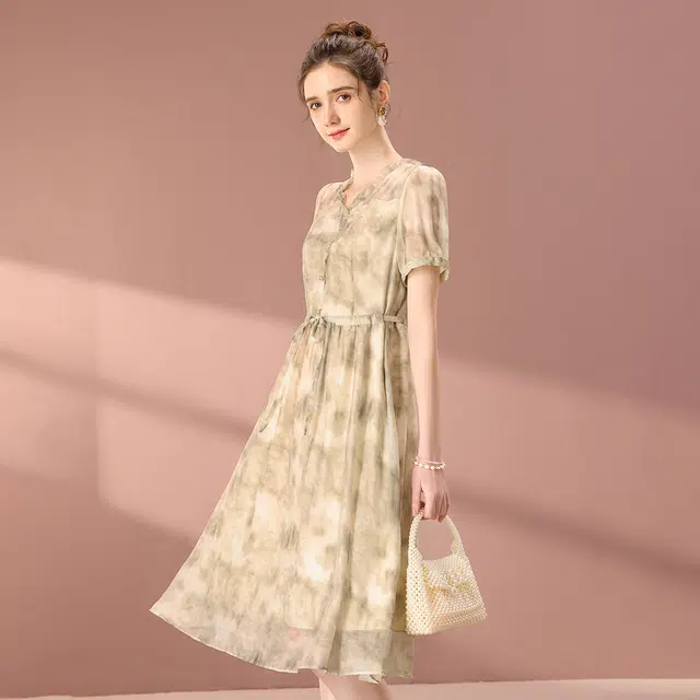 粉红玛琍 春,夏,秋 气质木耳边通勤短袖连衣裙 收腰 女款 绿色