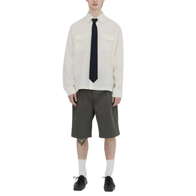 BESLOW WIDE FIT TWO TUCK SHORTS