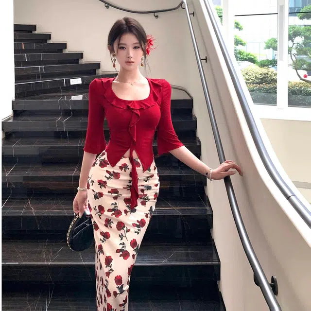木清清 韩版御姐荷叶边修身上衣高腰性感印花裙裙装套装 女款