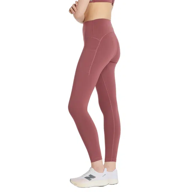 New Balance Sleek Pocket