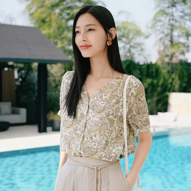 玖姿安娜蔻 民族风印花宽松短袖衬衫 女款 花咖啡
