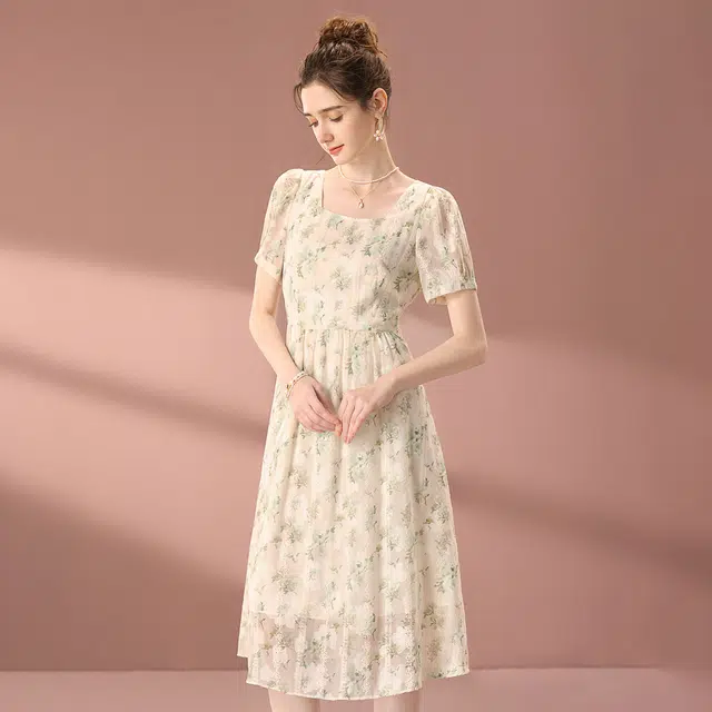 粉红玛琍 春,夏,秋 露腰气质方领短袖连衣裙 收腰 女款 绿色