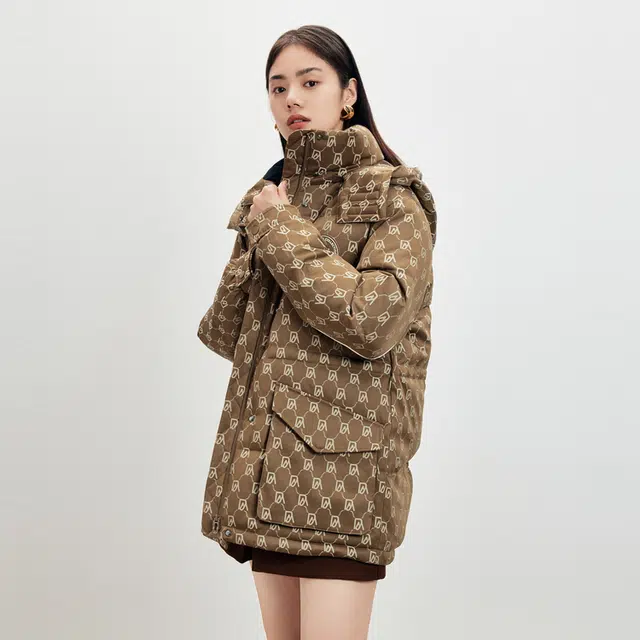 太平鸟 老花纹样派克羽绒服连帽一手长面包服 女款