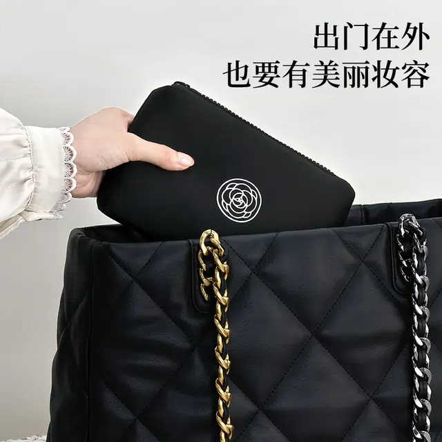 吉圣瑞 山茶花高级感便携小号口红手机手表钥匙手拿化妆包旅行收纳袋