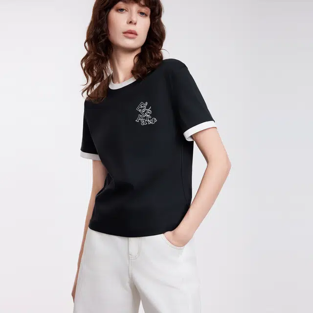 ELLE T