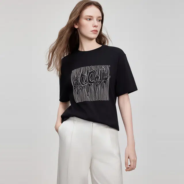 ELLE T