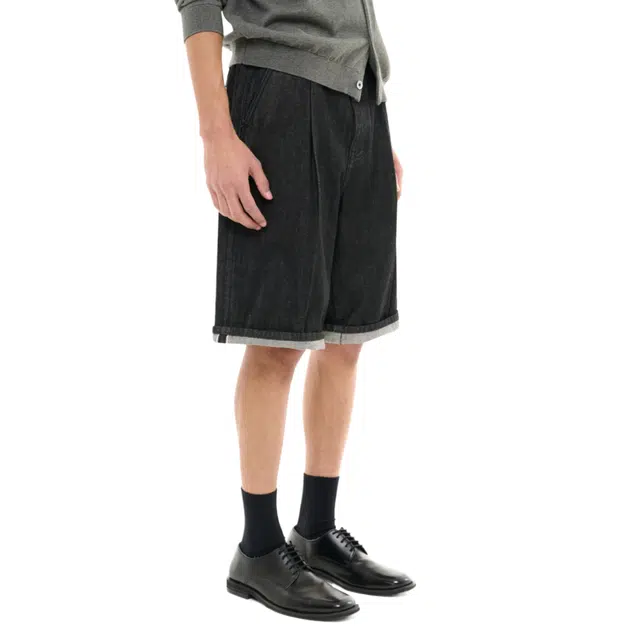 BESLOW WIDE FIT SELVAGE DENIM SHORTS