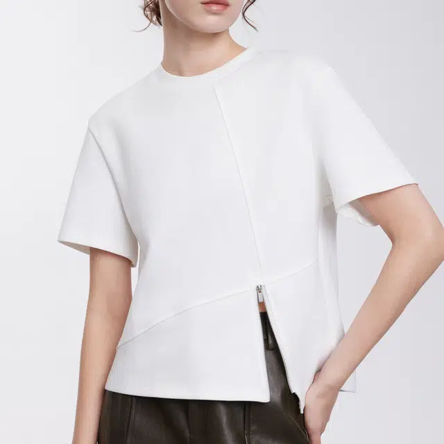 ELLE T